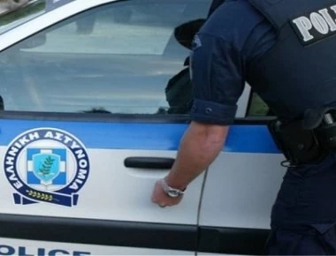 Γιάννενα: Επίθεση στα γραφεία του ΣΥΡΙΖΑ και του ΚΙΝΑΛ